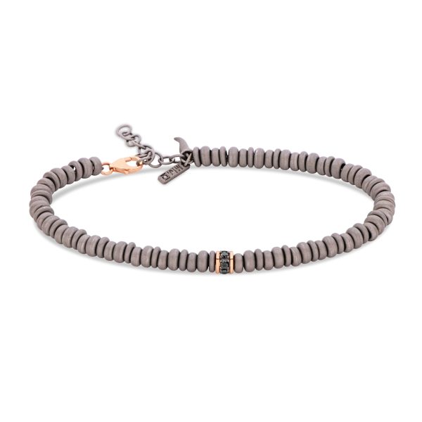 Bracciale uomo con anellini in titanio, rondella in oro rosso 9 kt e diamanti black