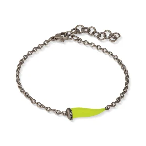Bracciale charms con cornetto smaltato giallo fluo in titanio, 5 black e catena